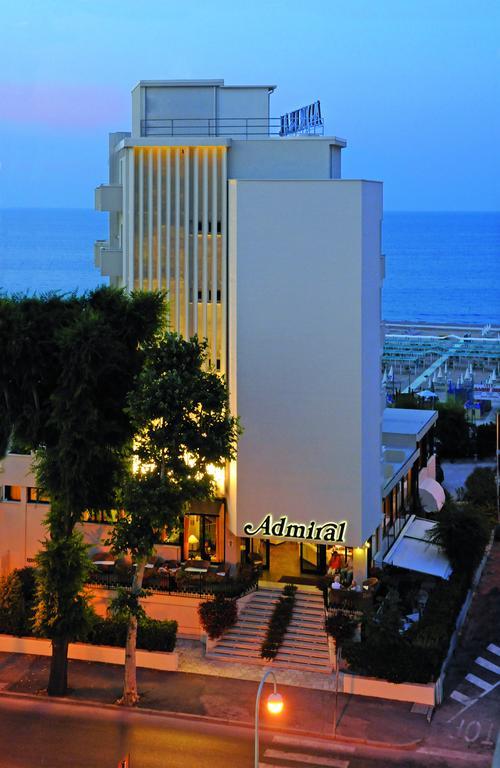 Hotel Admiral - On The Beach Riccione Zewnętrze zdjęcie