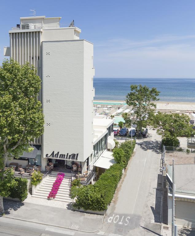 Hotel Admiral - On The Beach Riccione Zewnętrze zdjęcie